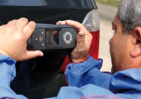 Také jednoduché je presné určenie odtieňa s GLASURIT RATIO SCAN II